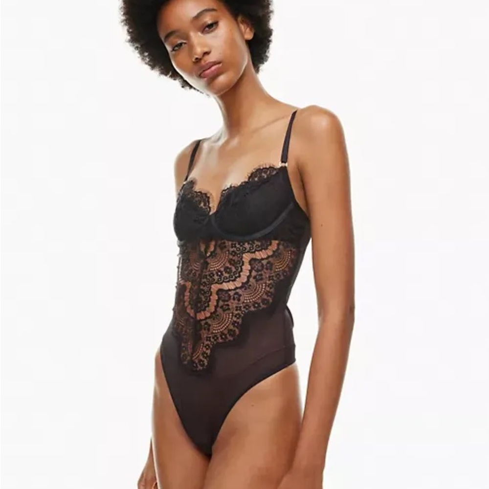 Aritzia Encore Lace Bodysuit